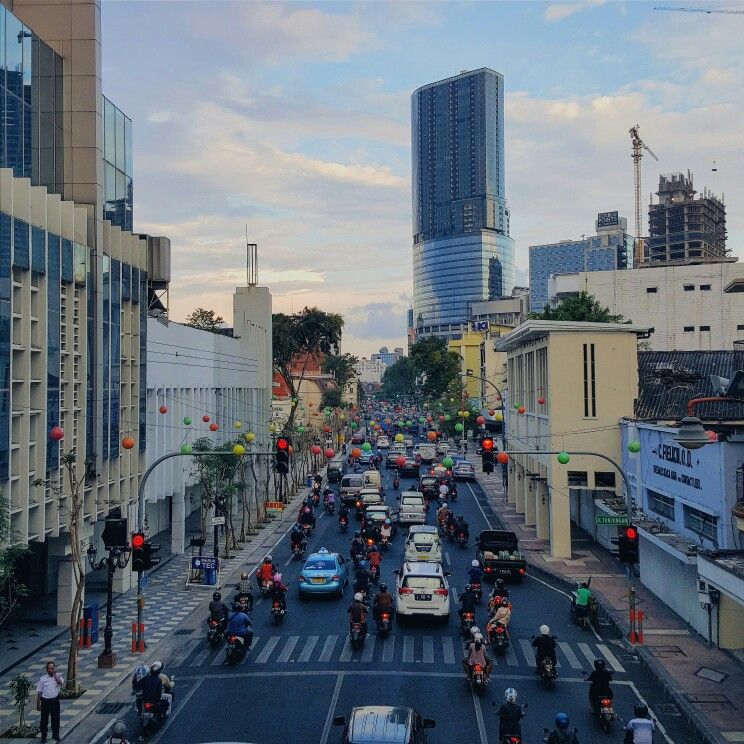 Suasana Kota Surabaya
